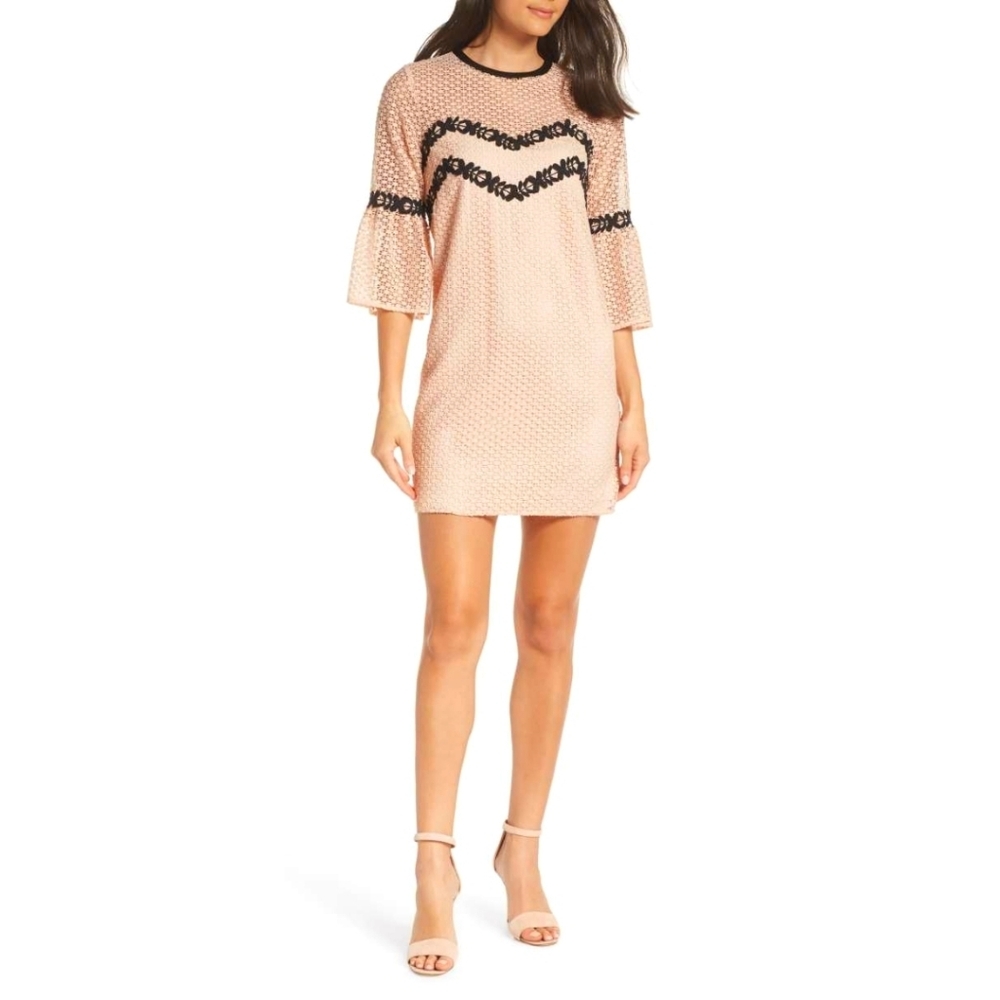 Chelsea28 Eyelet Lace ¾ Bell Sleeve Mini Shift Dress Peachy Pink Black - sz S